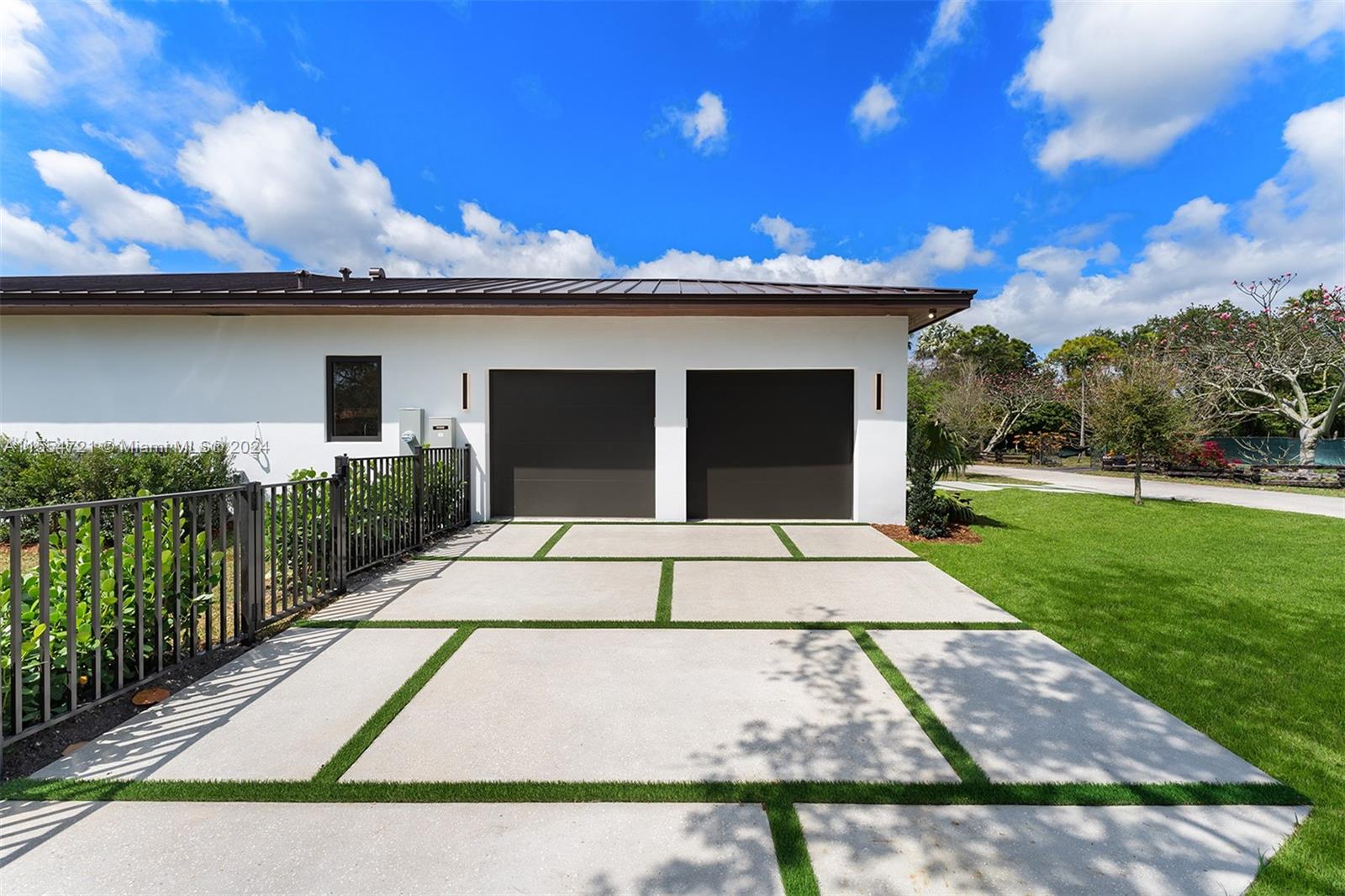 8000 SW 135th St