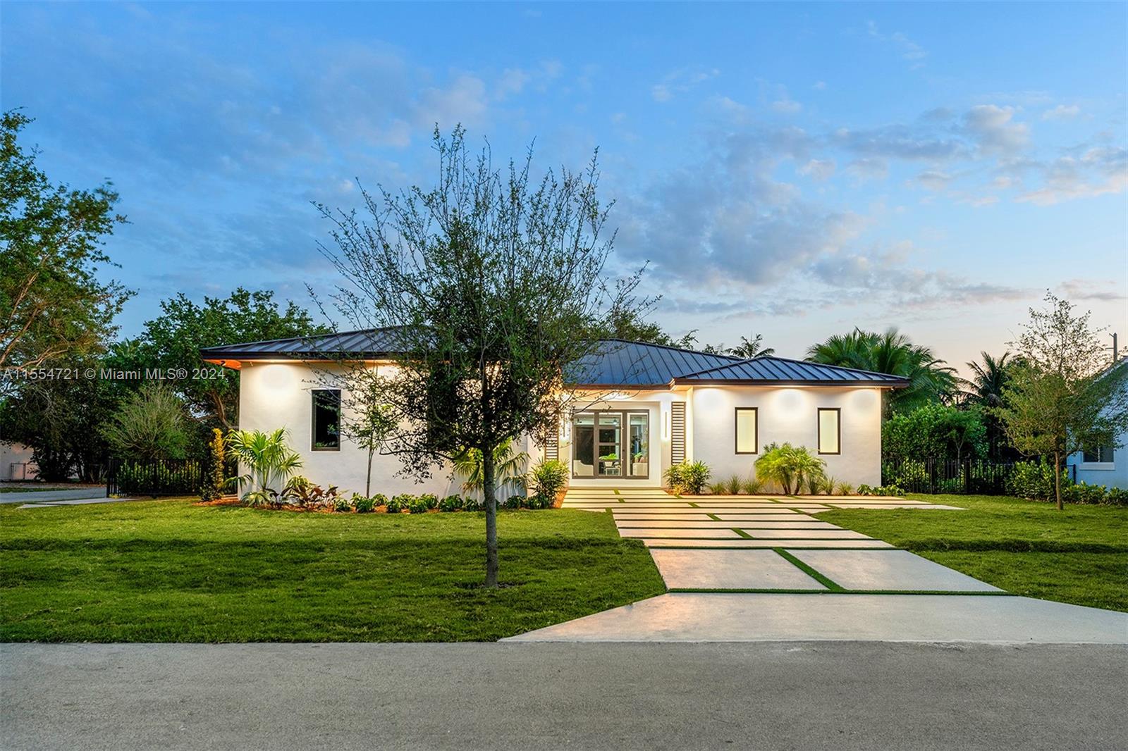 8000 SW 135th St