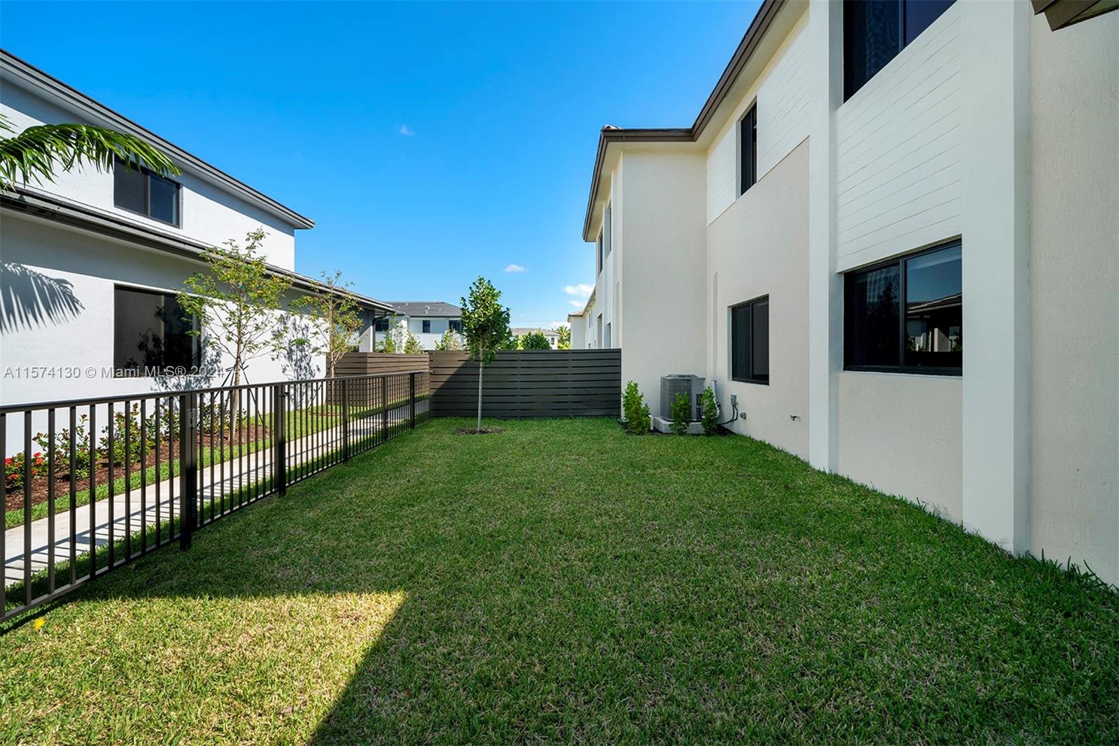12116 SW 82nd Pl # 12116