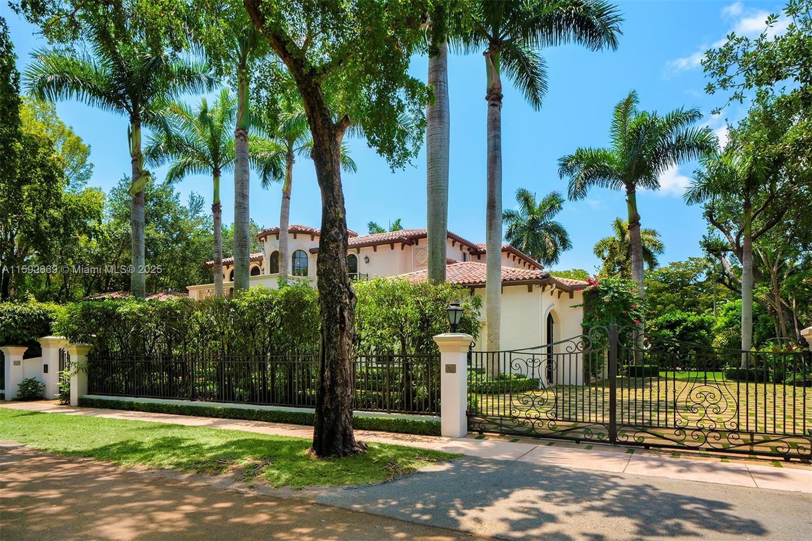738 Camilo Ave