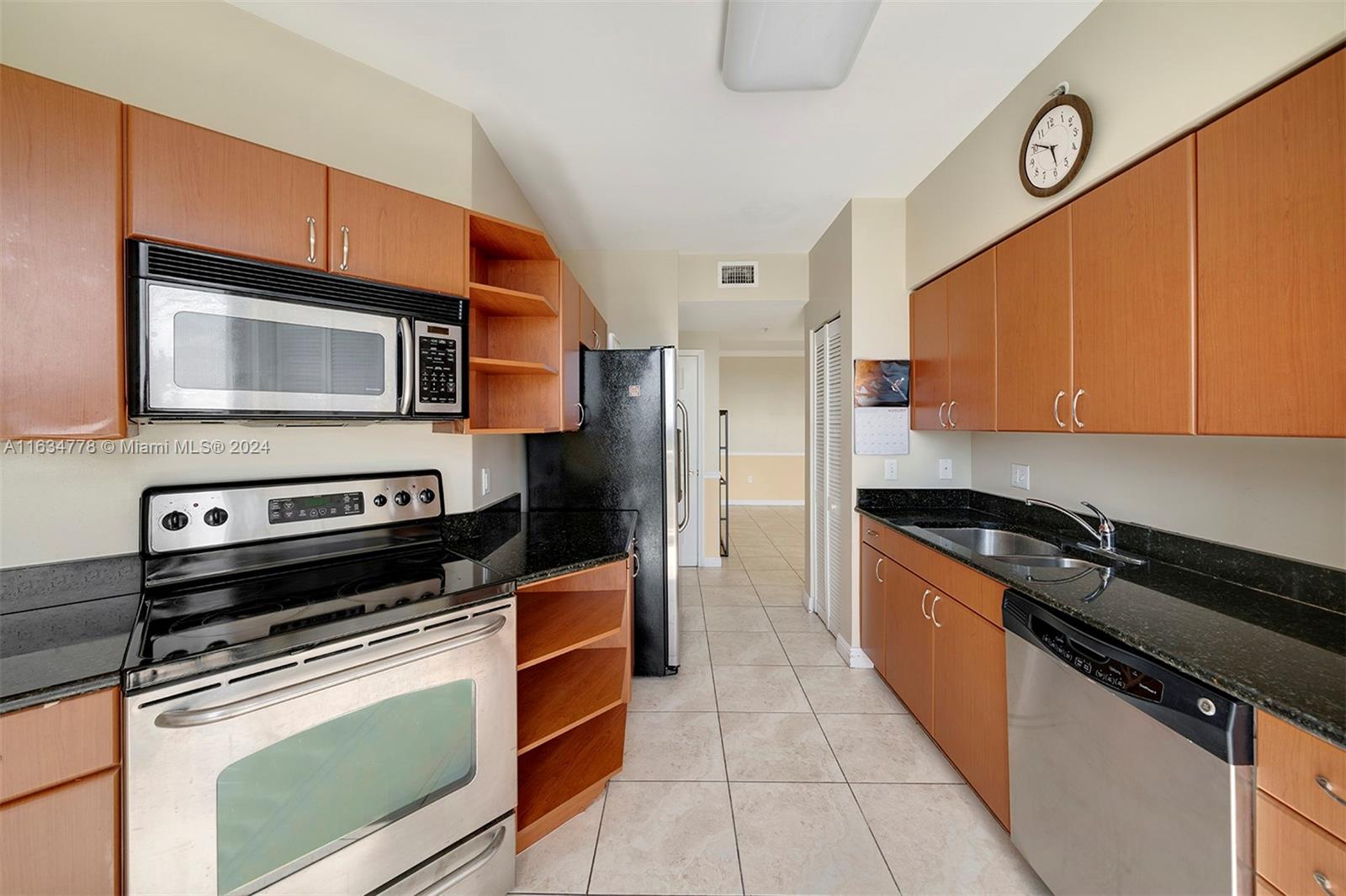 2425 SW 27th Ave # 804
