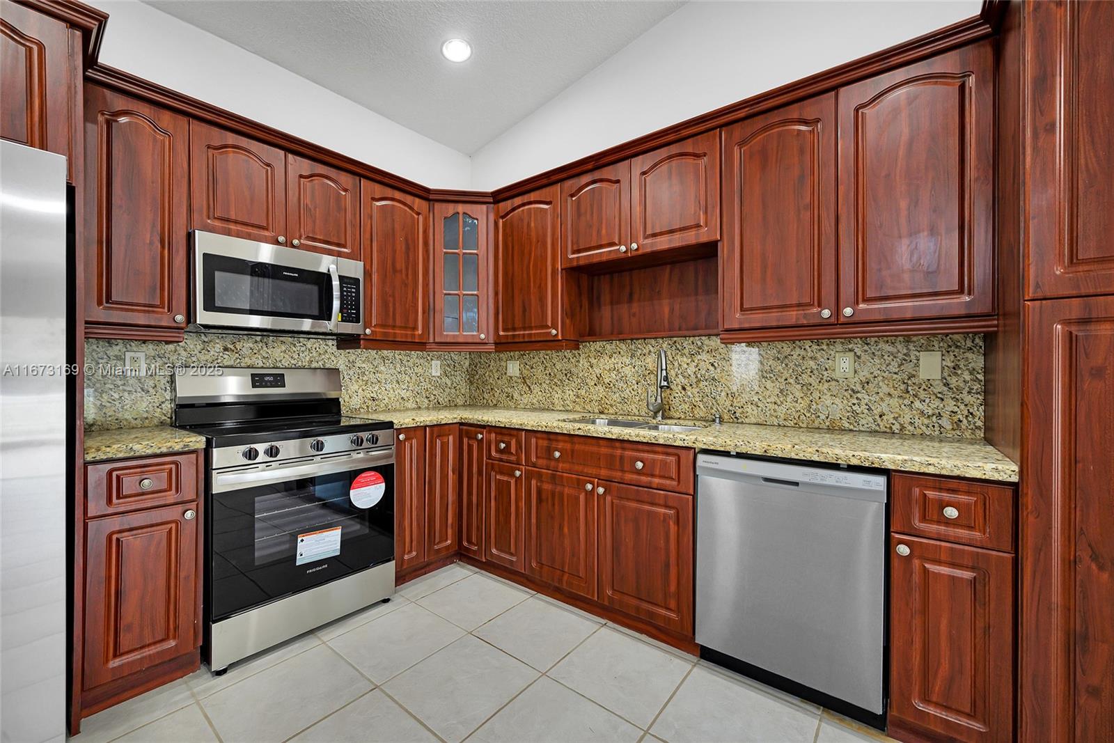 970 SW 143rd Pl