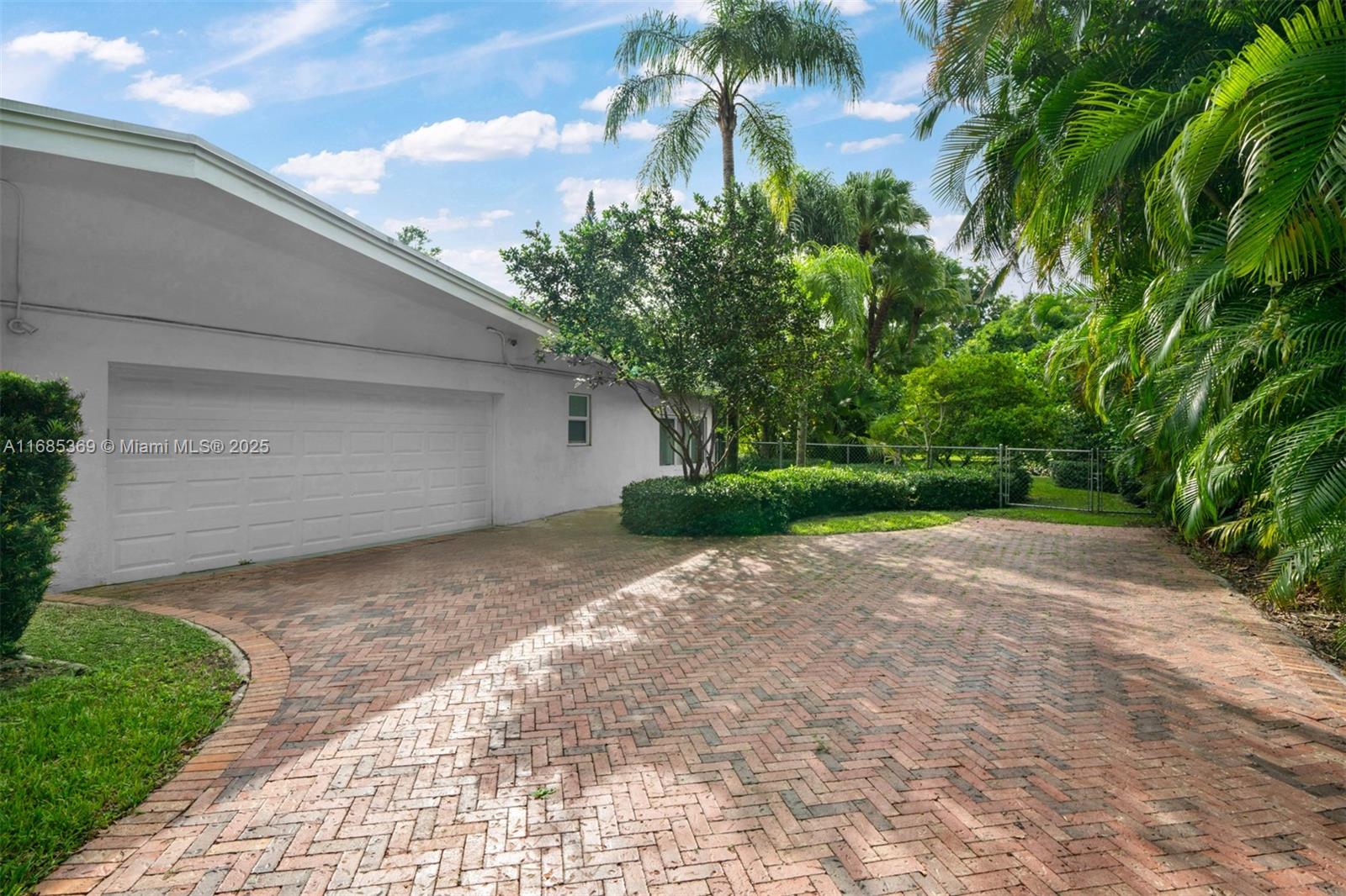 6340 SW 104th St