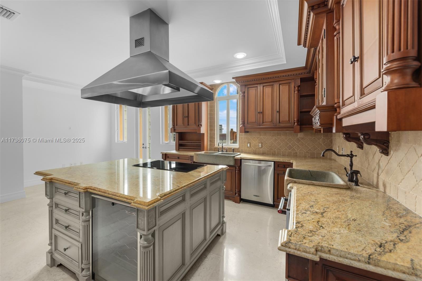 600 Coral Way # 7
