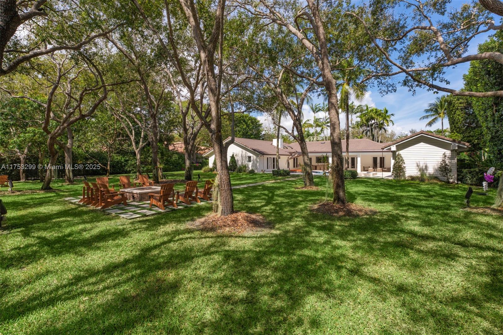 6220 Rolling Road Dr