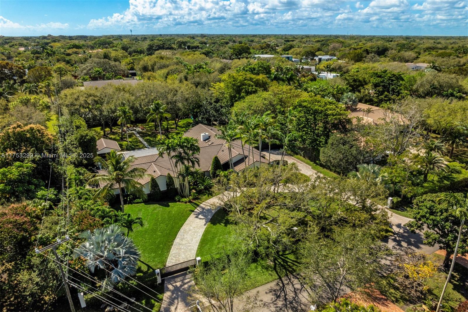 6220 Rolling Road Dr