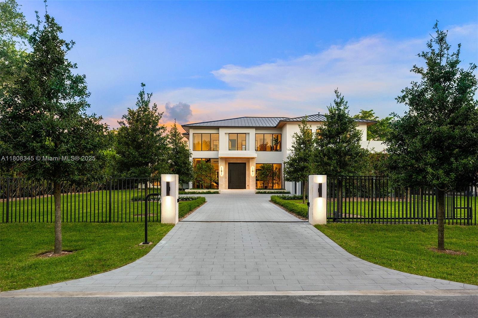 11001 SW 65 Ave