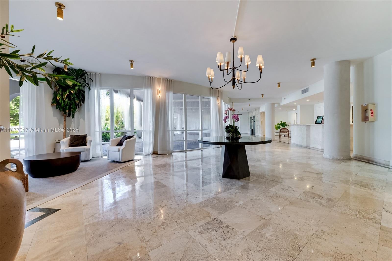 2351 Douglas Rd # 612