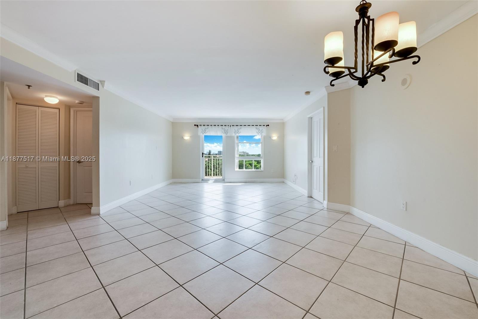 2351 Douglas Rd # 612