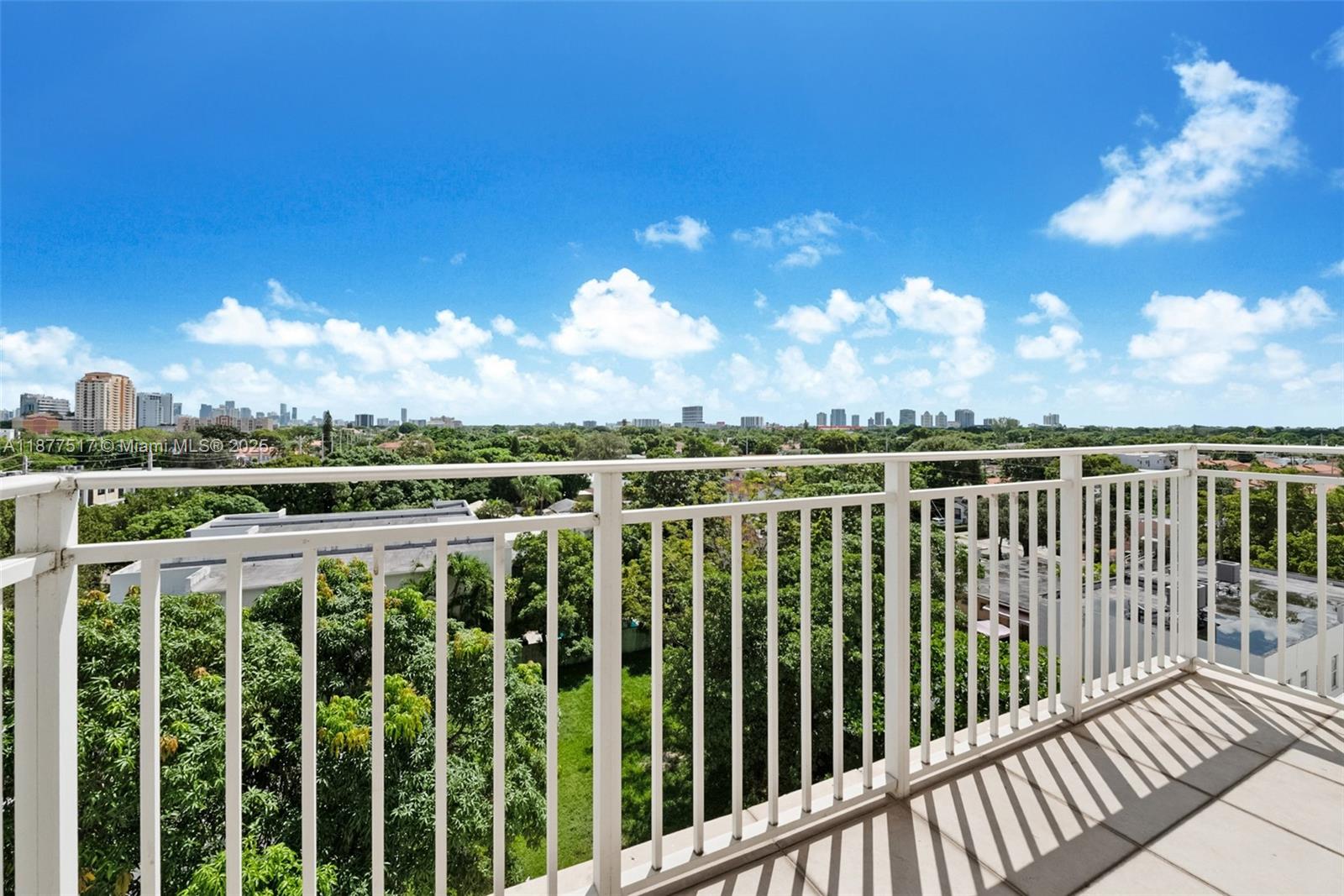 2351 Douglas Rd # 612