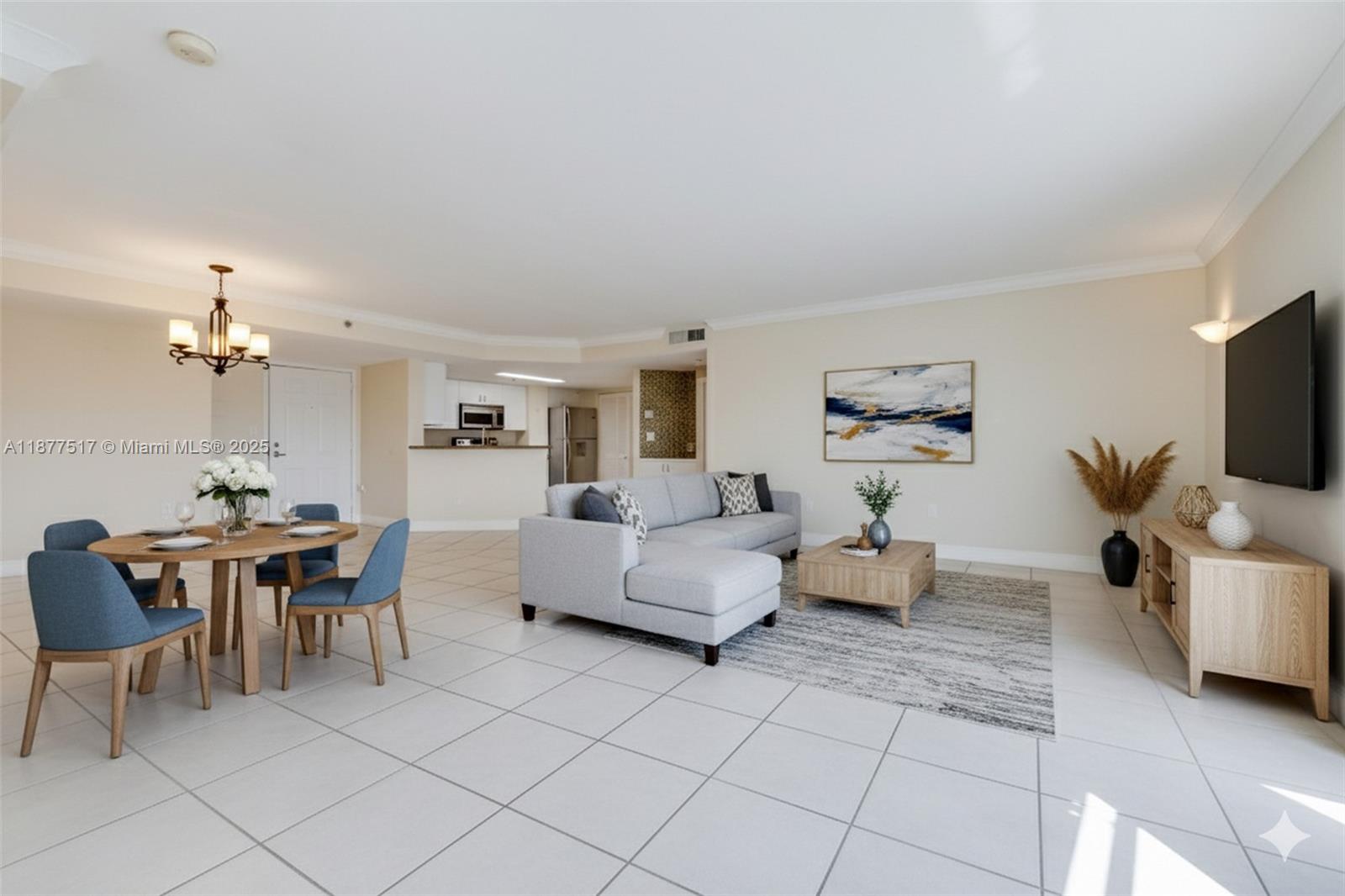 2351 Douglas Rd # 612