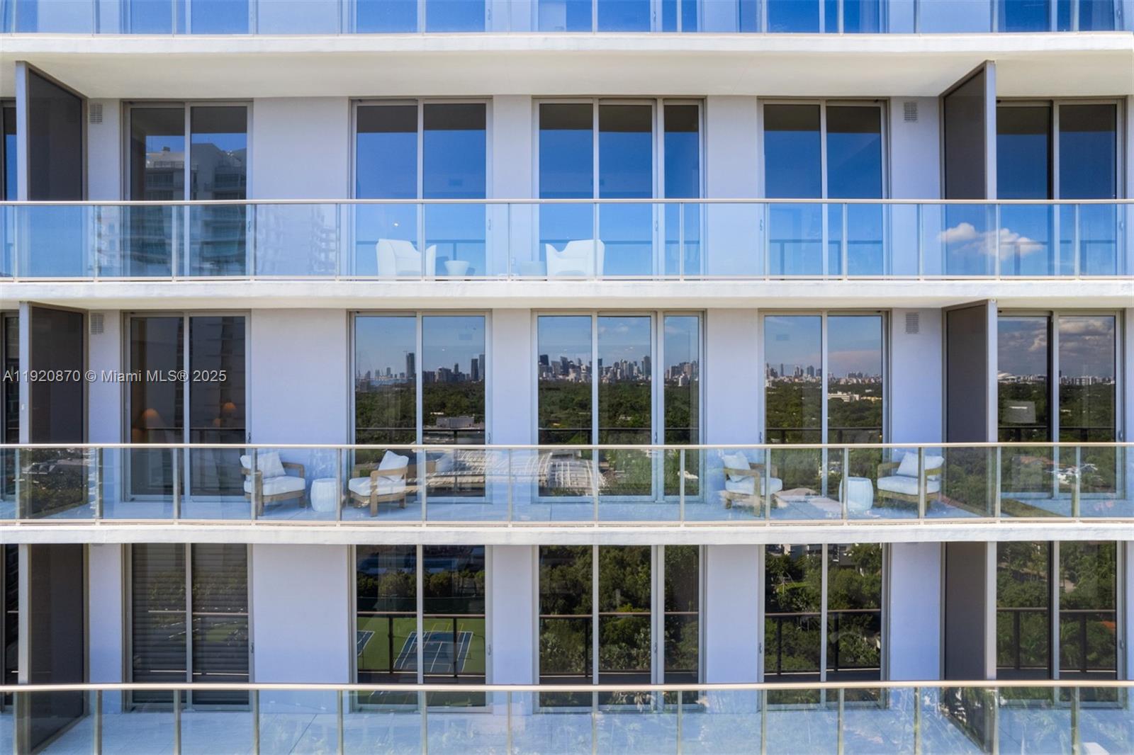 2678 Tigertail Ave # 1504