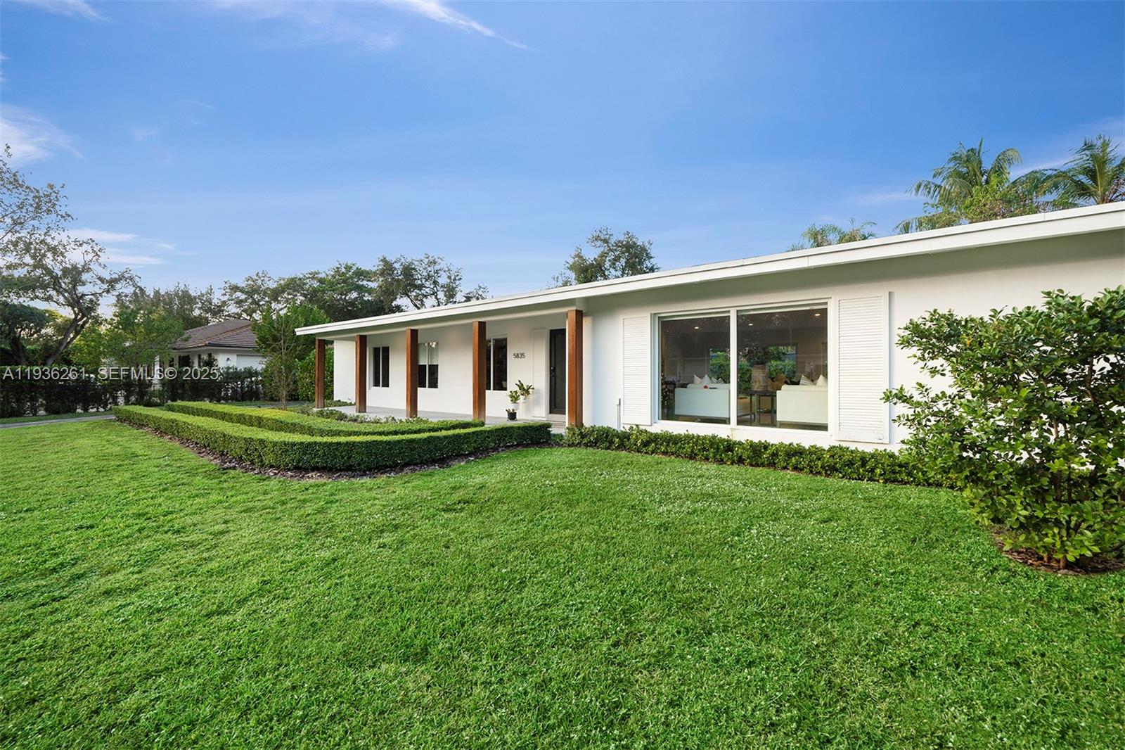 5835 SW 100th Ter