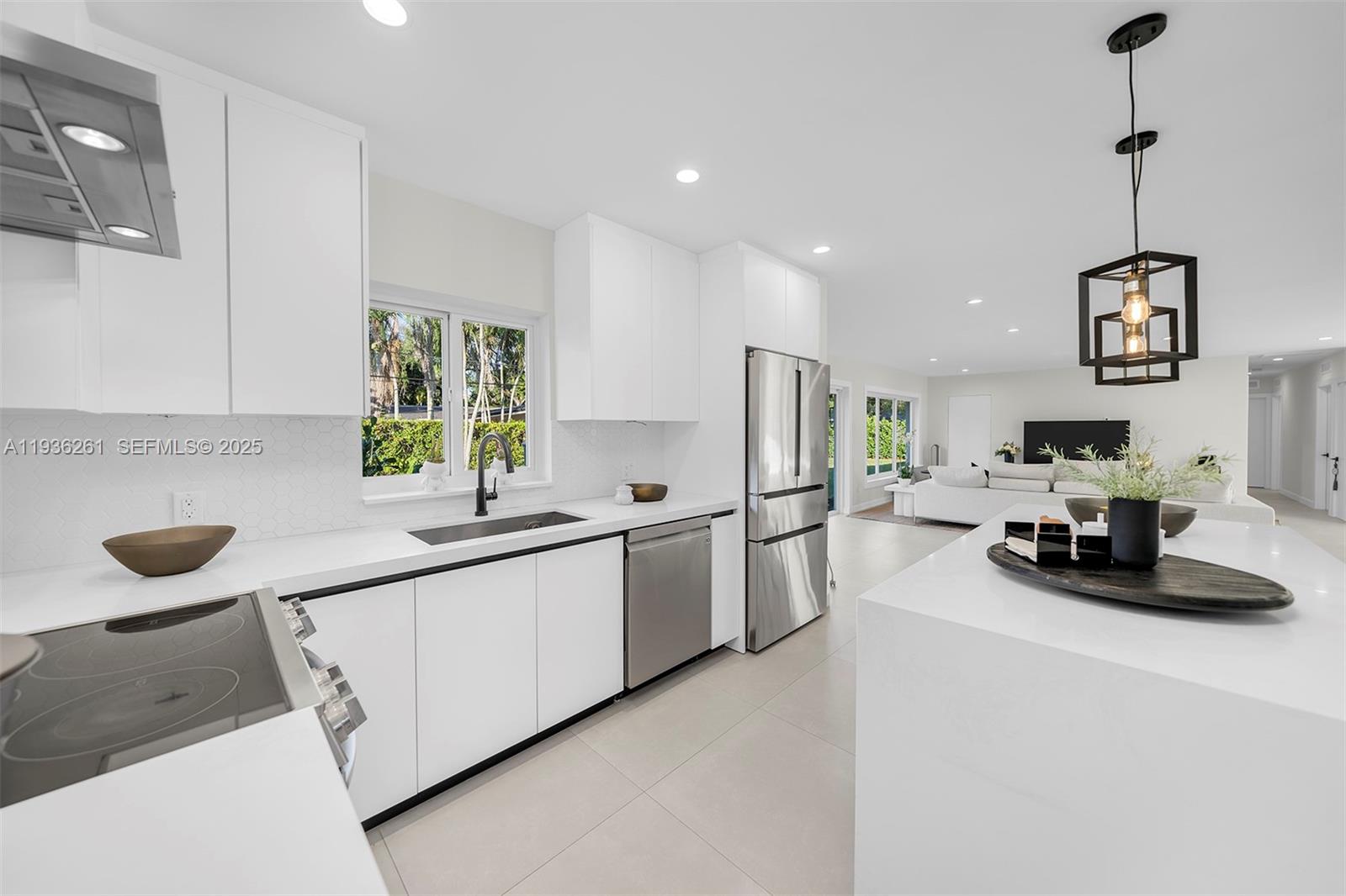 5835 SW 100th Ter