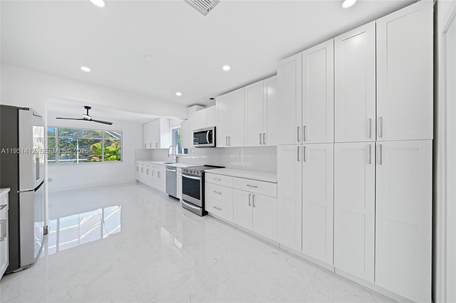 7021 SW 107 St