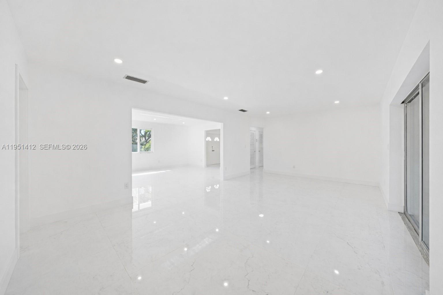 7021 SW 107 St