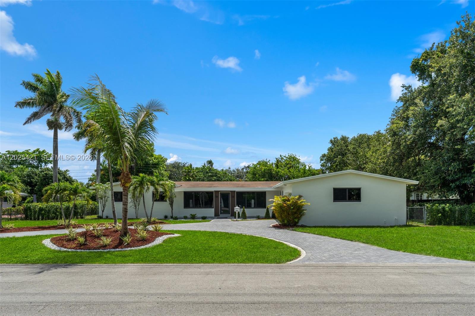 10825 SW 80th Ave
