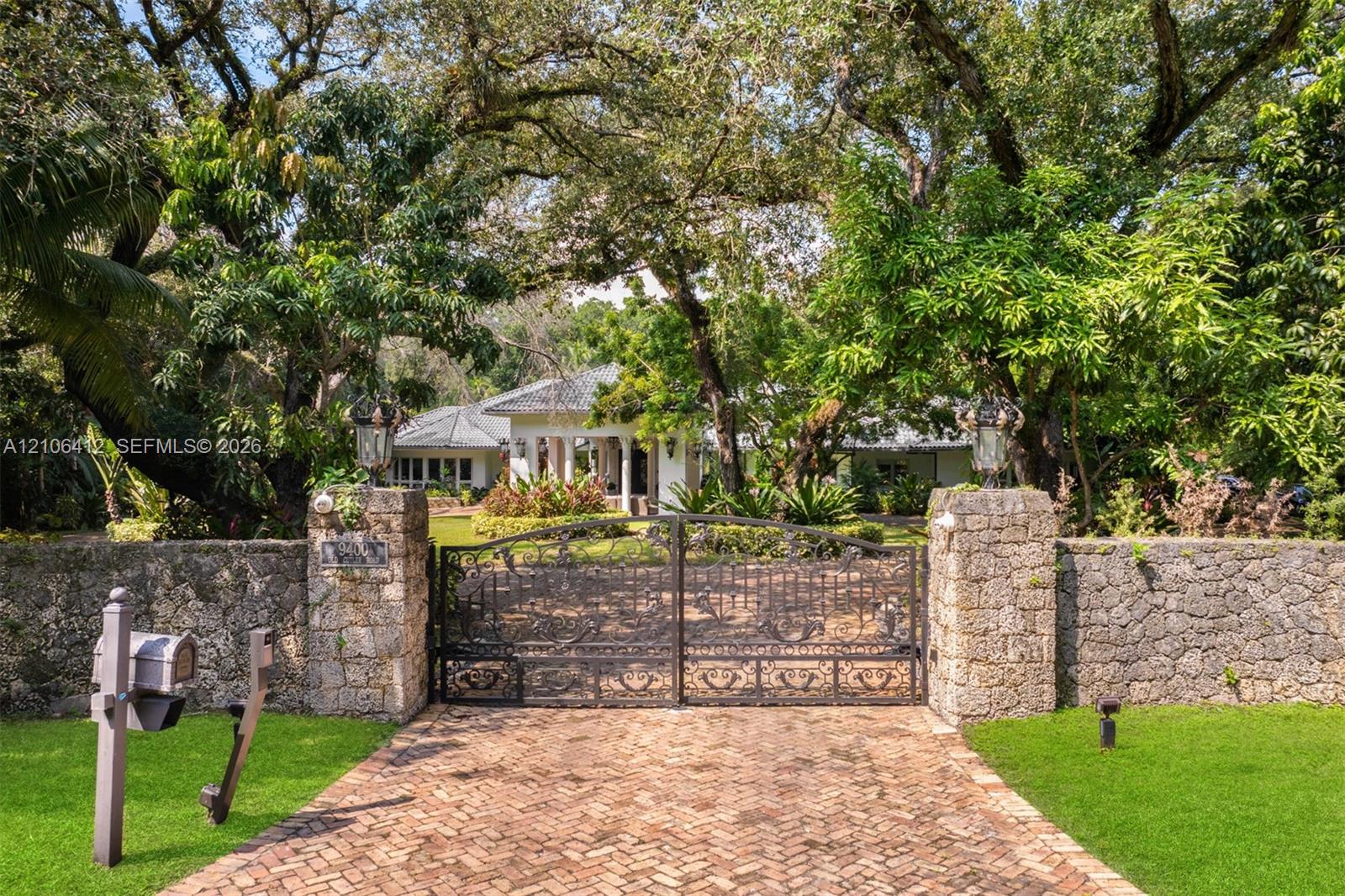 9400 Old Cutler Rd