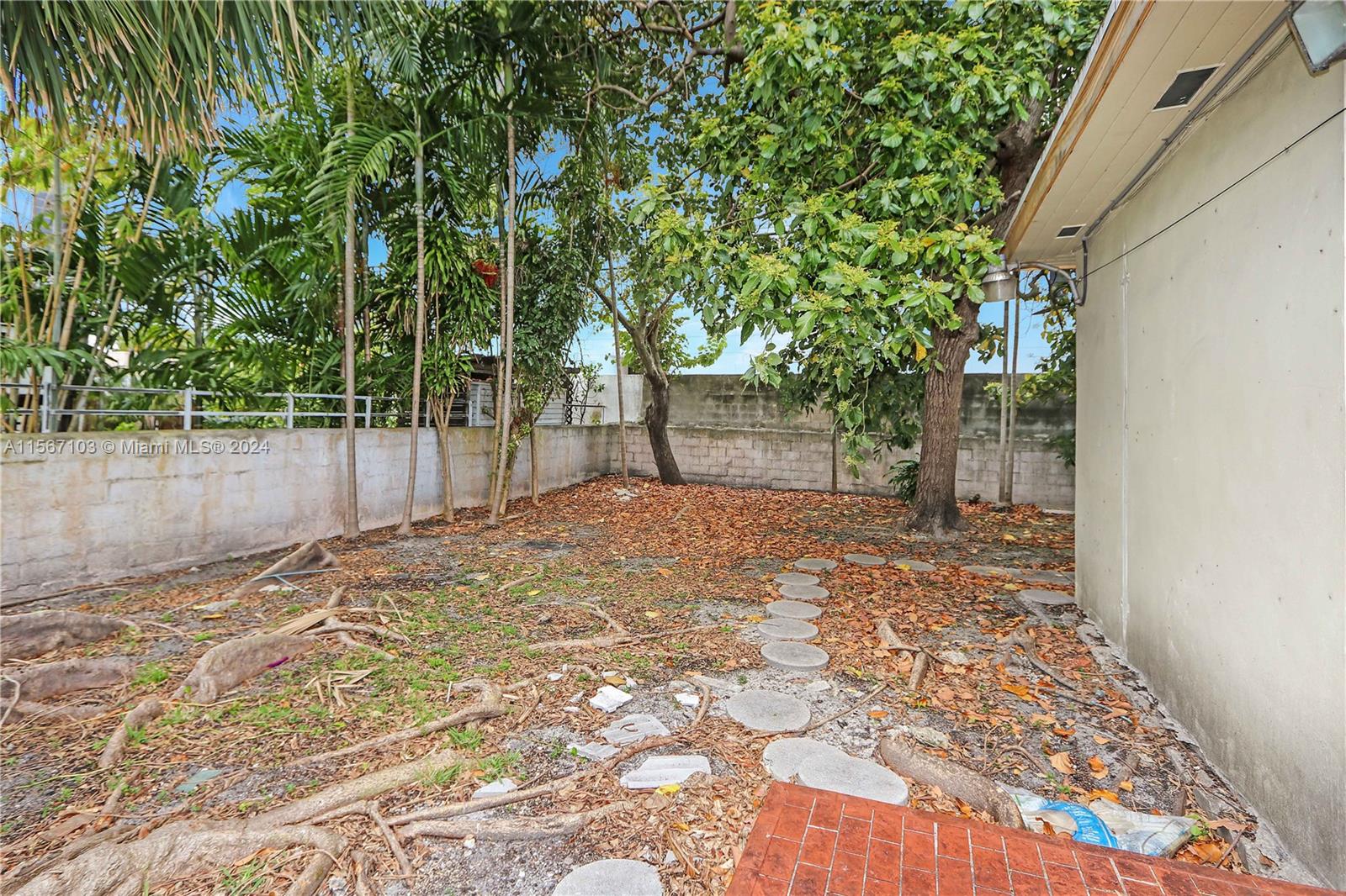 2230 SW 21st Ave