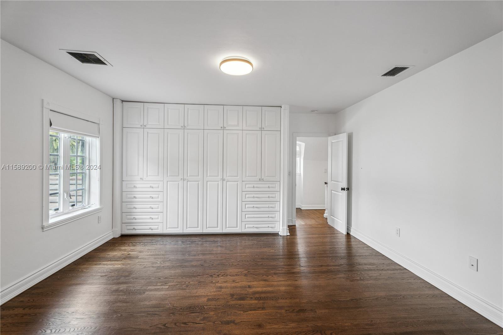 3401 Granada Blvd