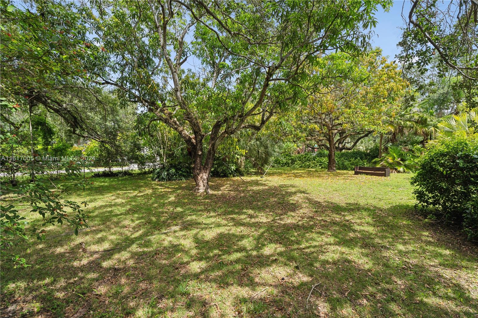 7160 SW 70th St