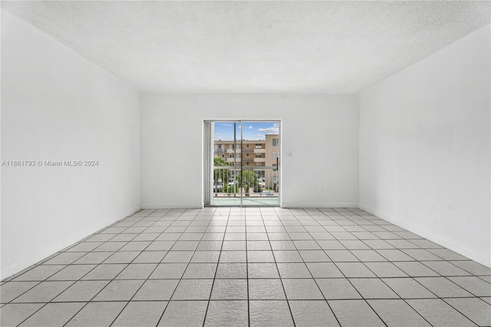 9159 SW 77th Ave # 306