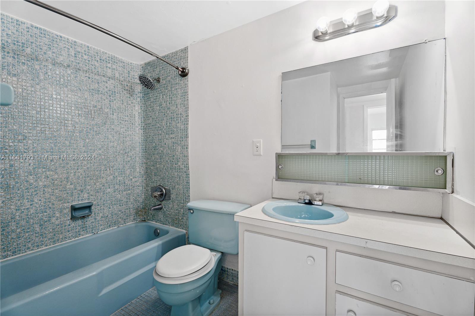 9159 SW 77th Ave # 306