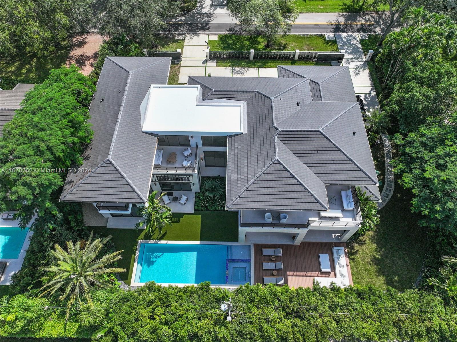 1229 Andora Ave