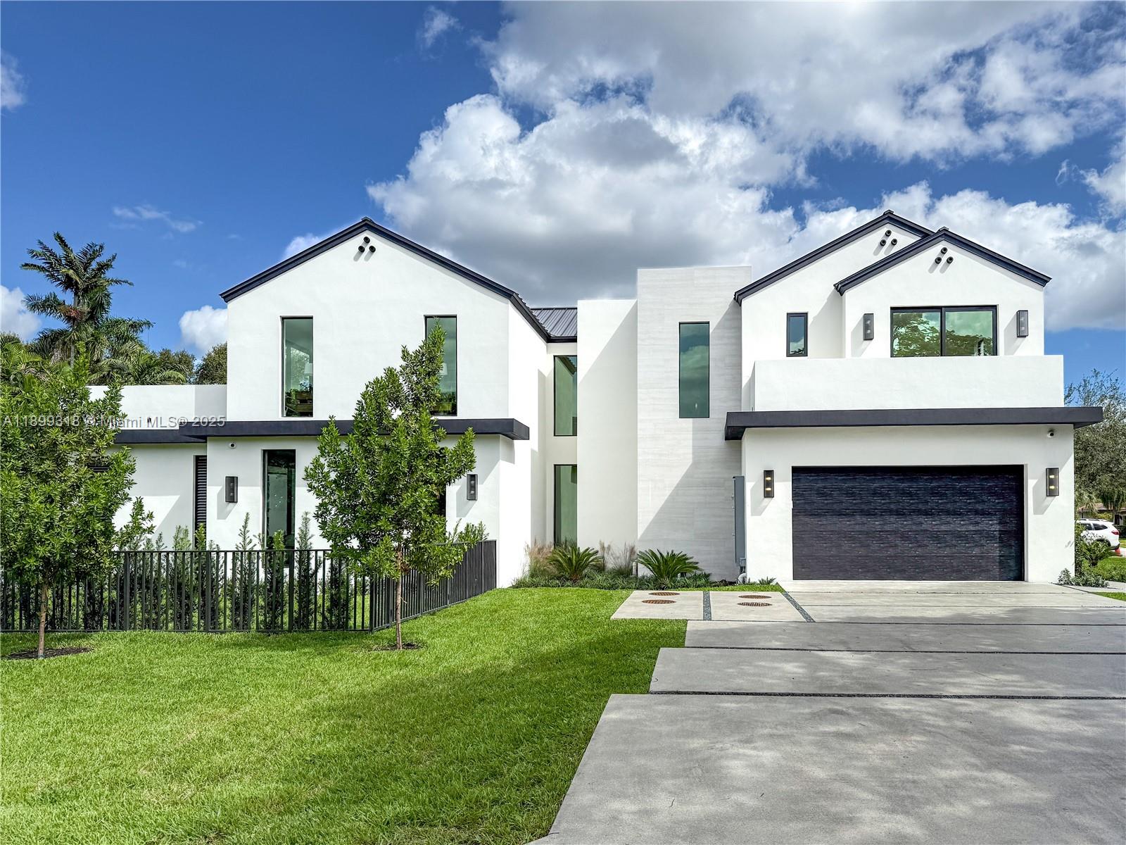 6781 SW 75th Ter, South Miami