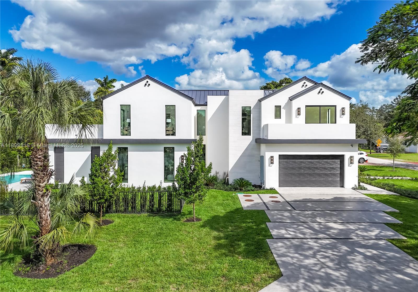 6781 SW 75th Ter, South Miami