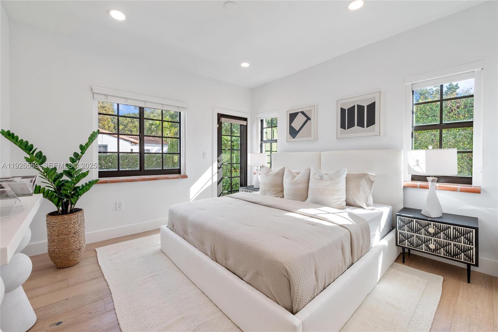 917 Granada Groves Ct.