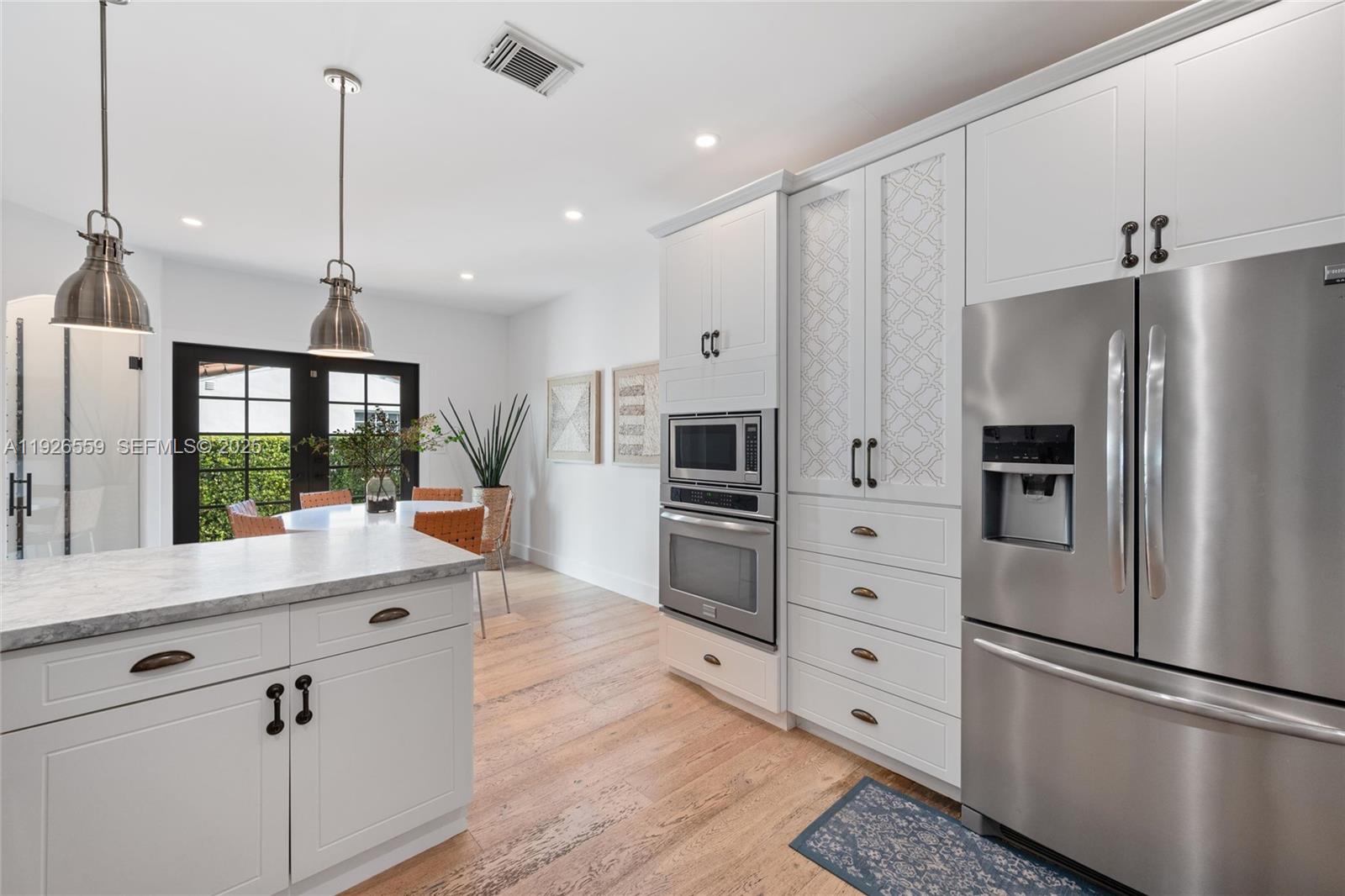 917 Granada Groves Ct.