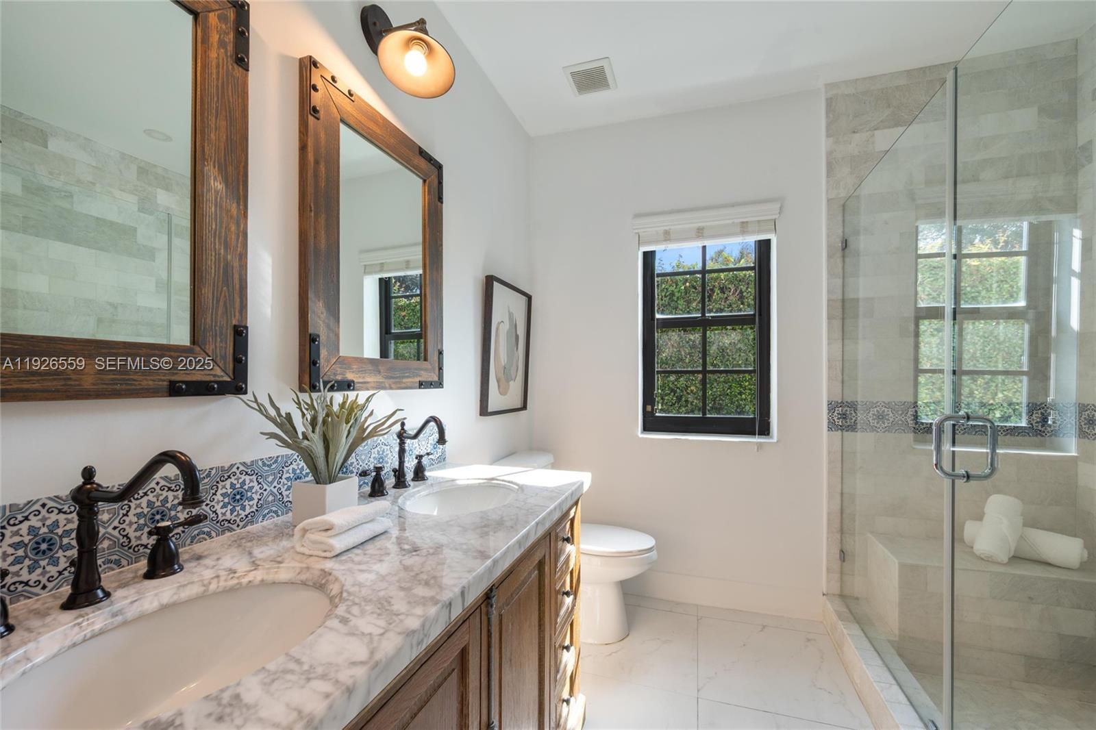 917 Granada Groves Ct.