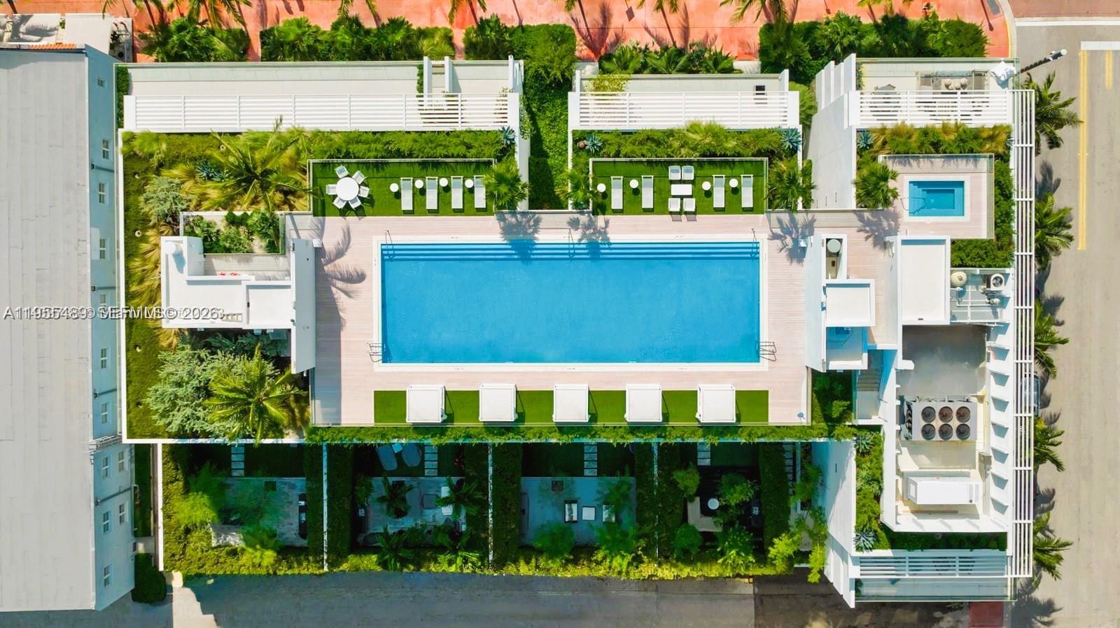 300 E Collins Ave # 2D