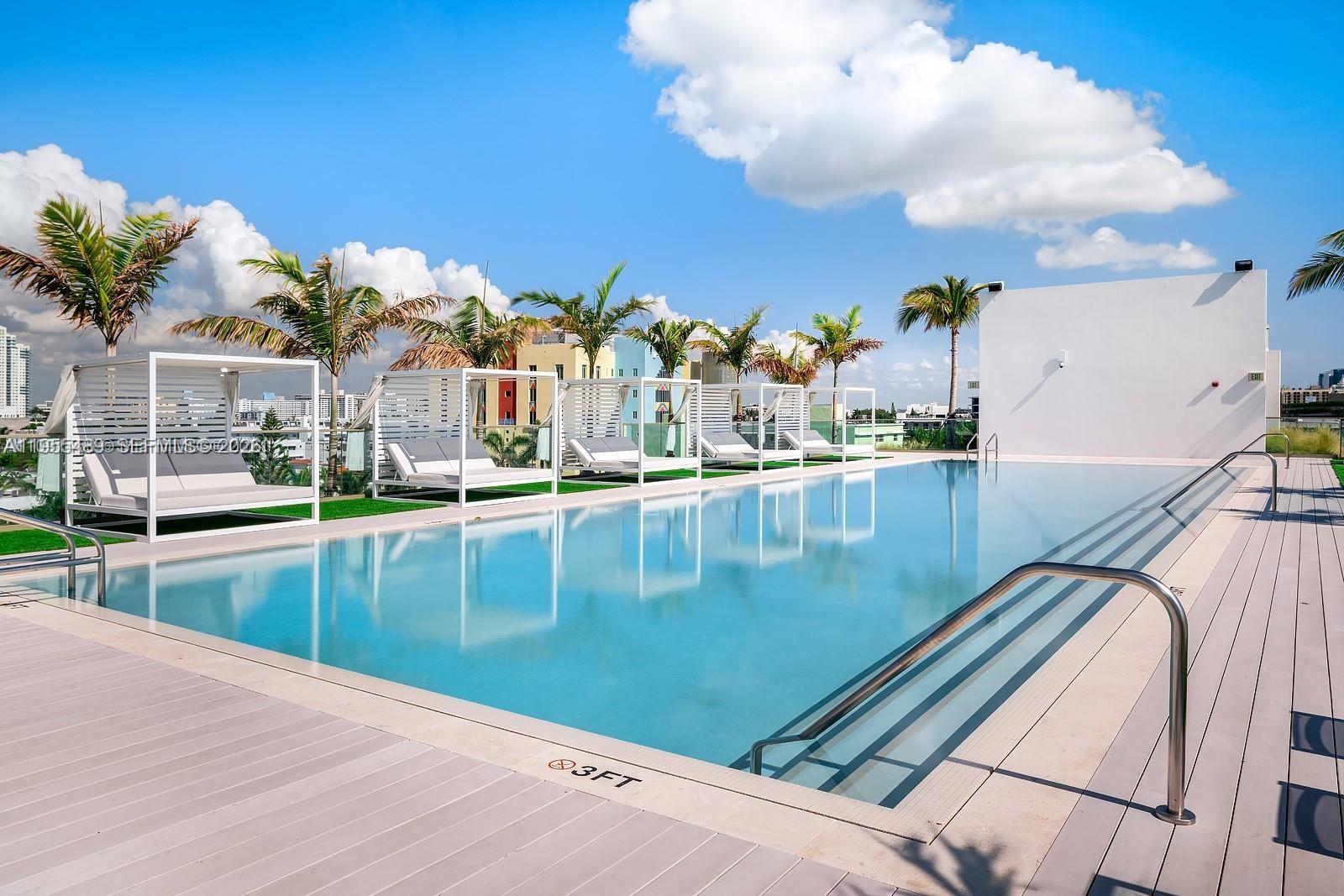 300 E Collins Ave # 2D