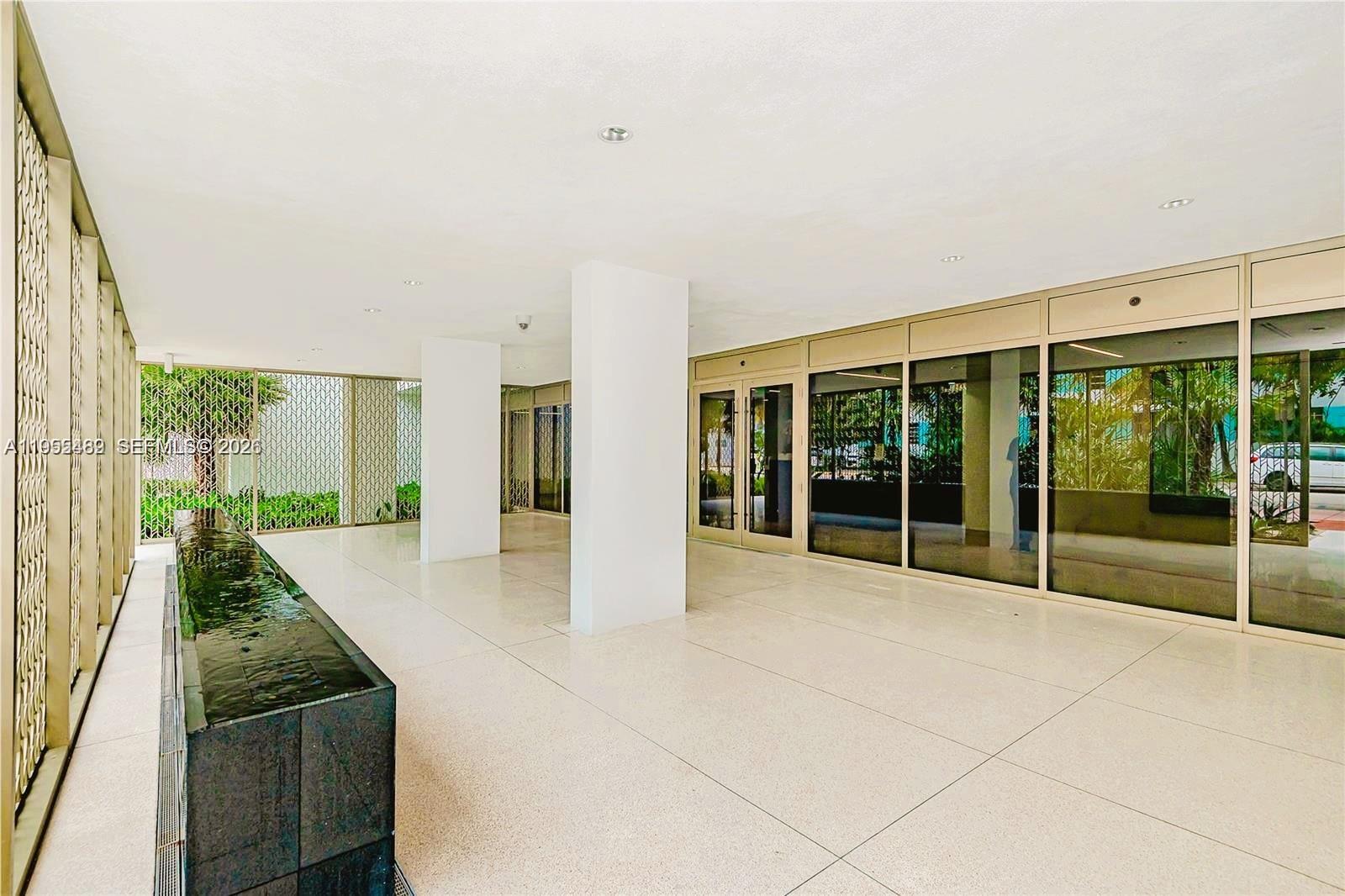 300 E Collins Ave # 2D
