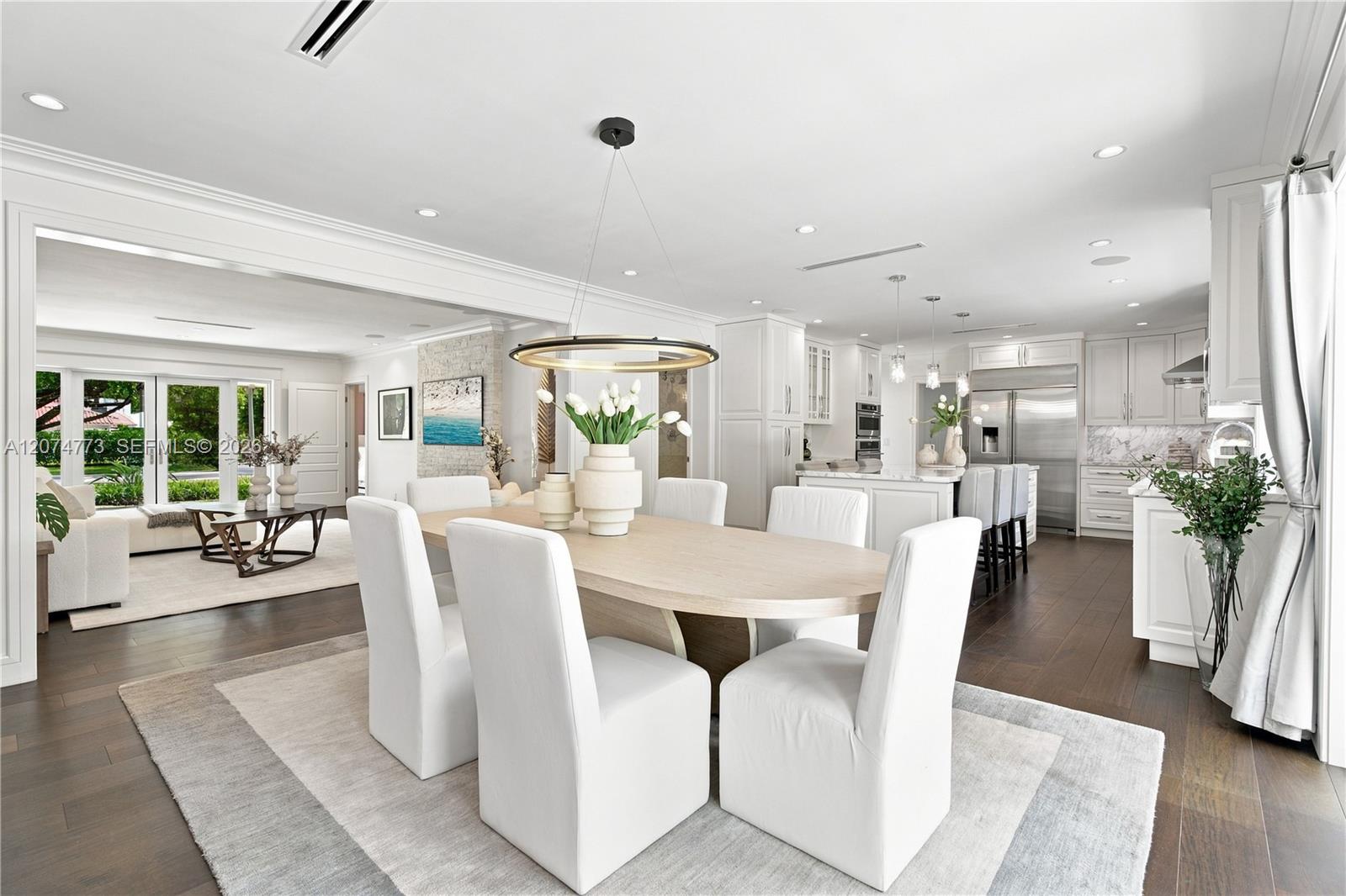 3267 Riviera Dr