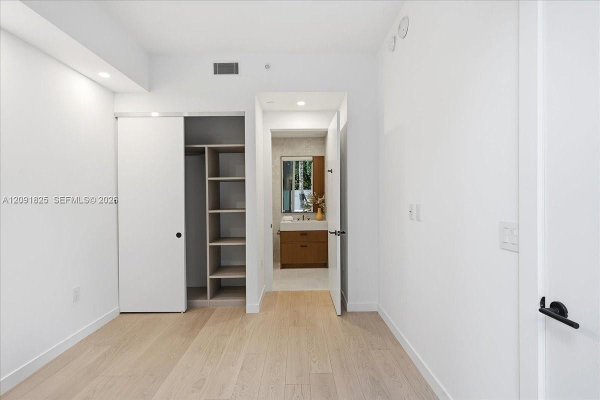 2200 Brickell Ave Unit: GV04
