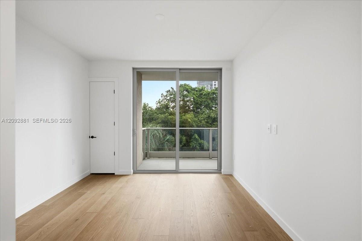2200 Brickell Ave # 301