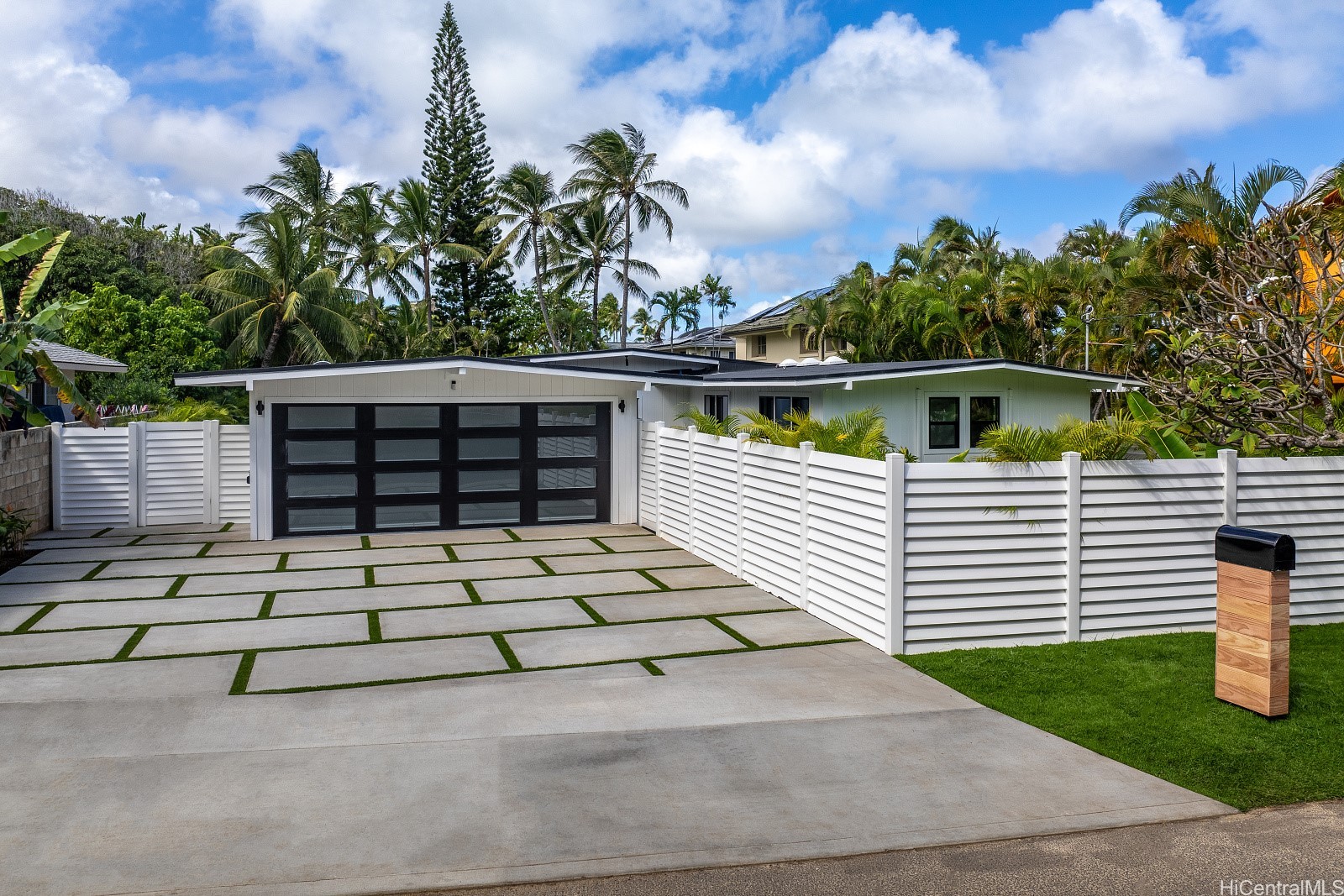 114 Kaelepulu Drive