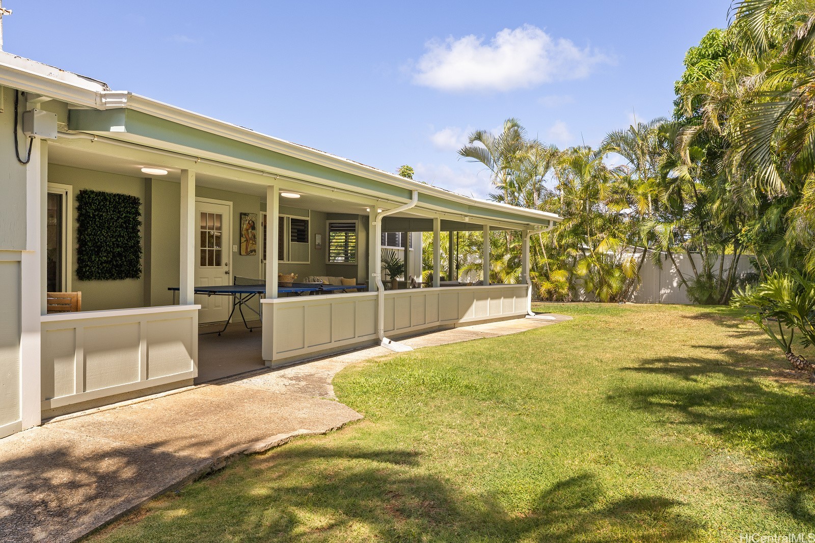 1058 Mokapu Boulevard