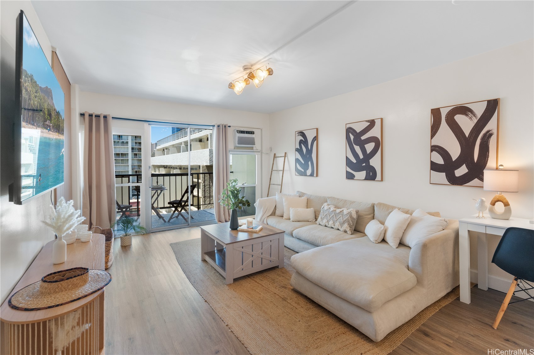 2465 Kuhio Avenue 1204