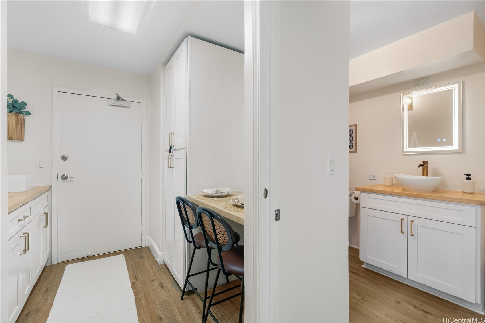 2465 Kuhio Avenue 1204