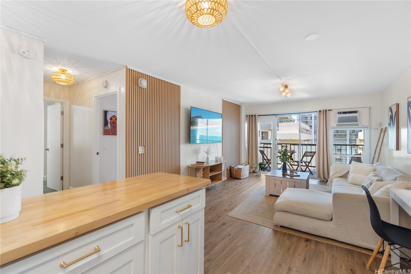 2465 Kuhio Avenue 1204