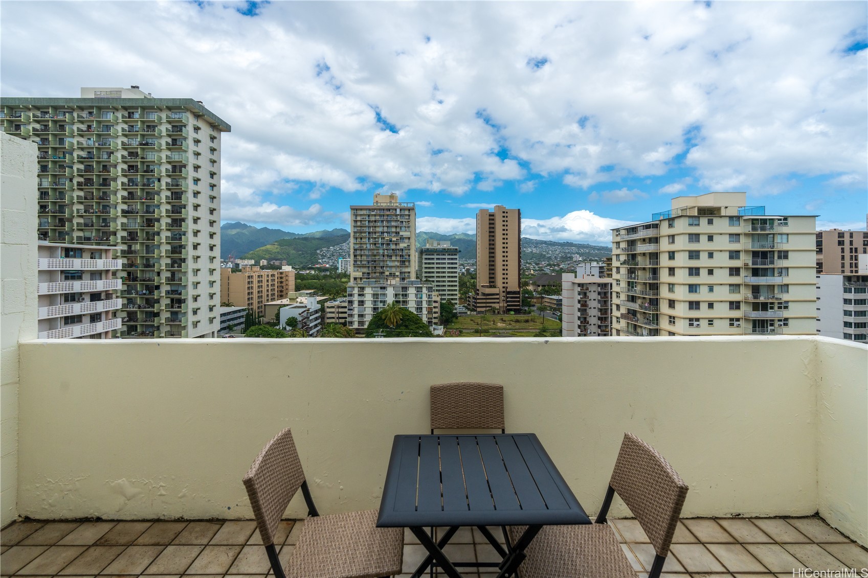 2463 Kuhio Street 1201