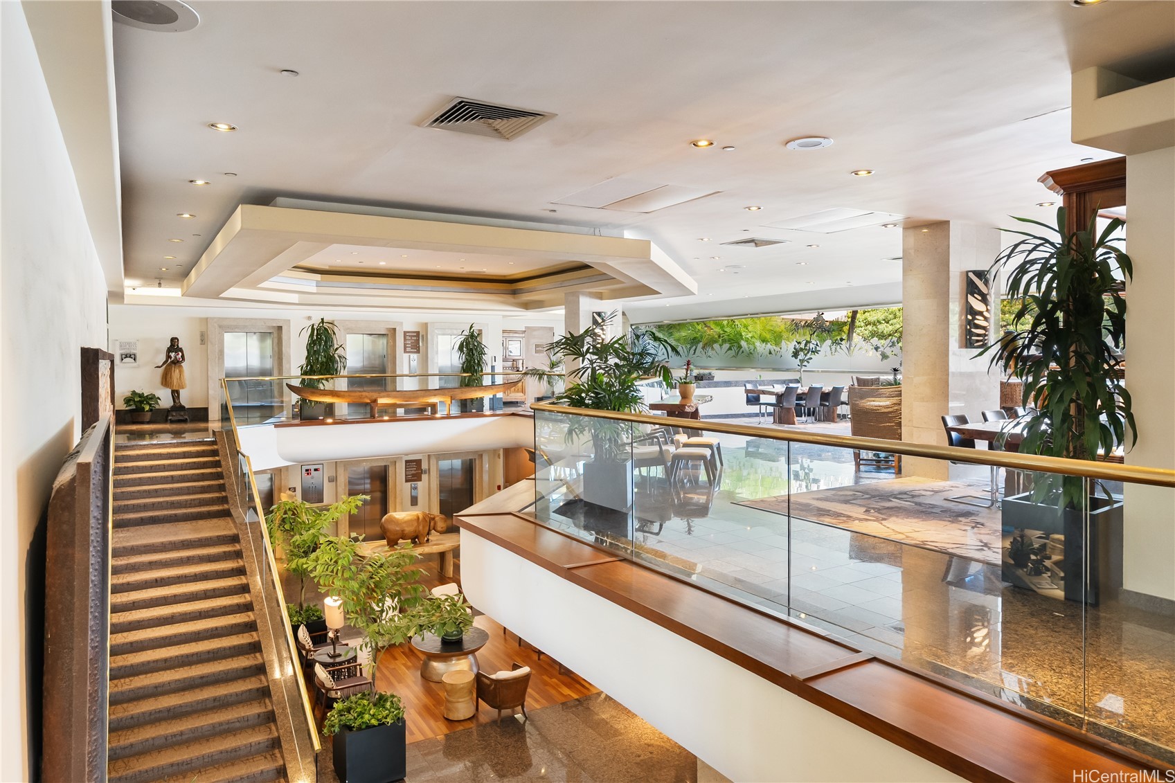 2045 Kalakaua Avenue 118