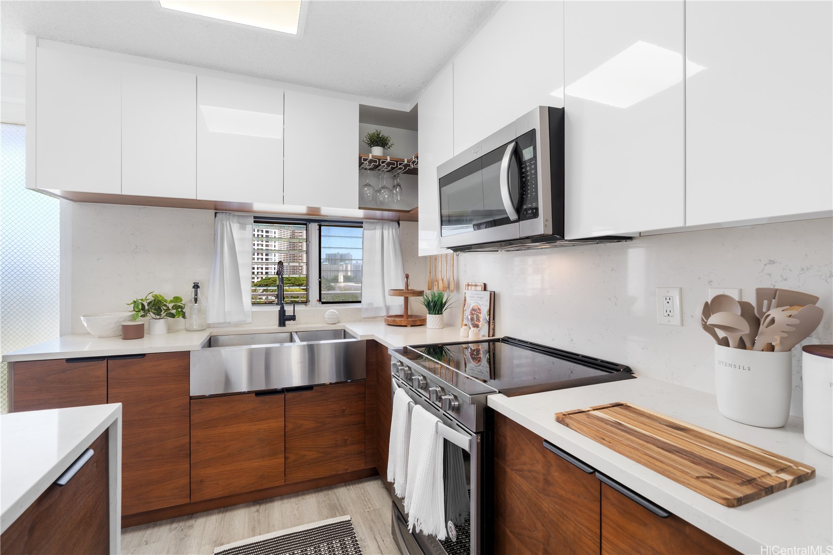 1617 Keeaumoku Street 601