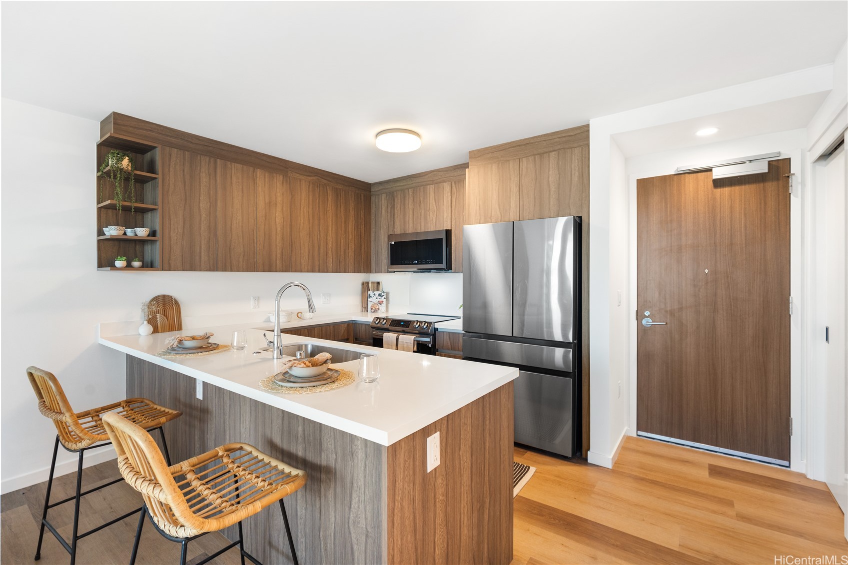 1515 Liona Street 1604