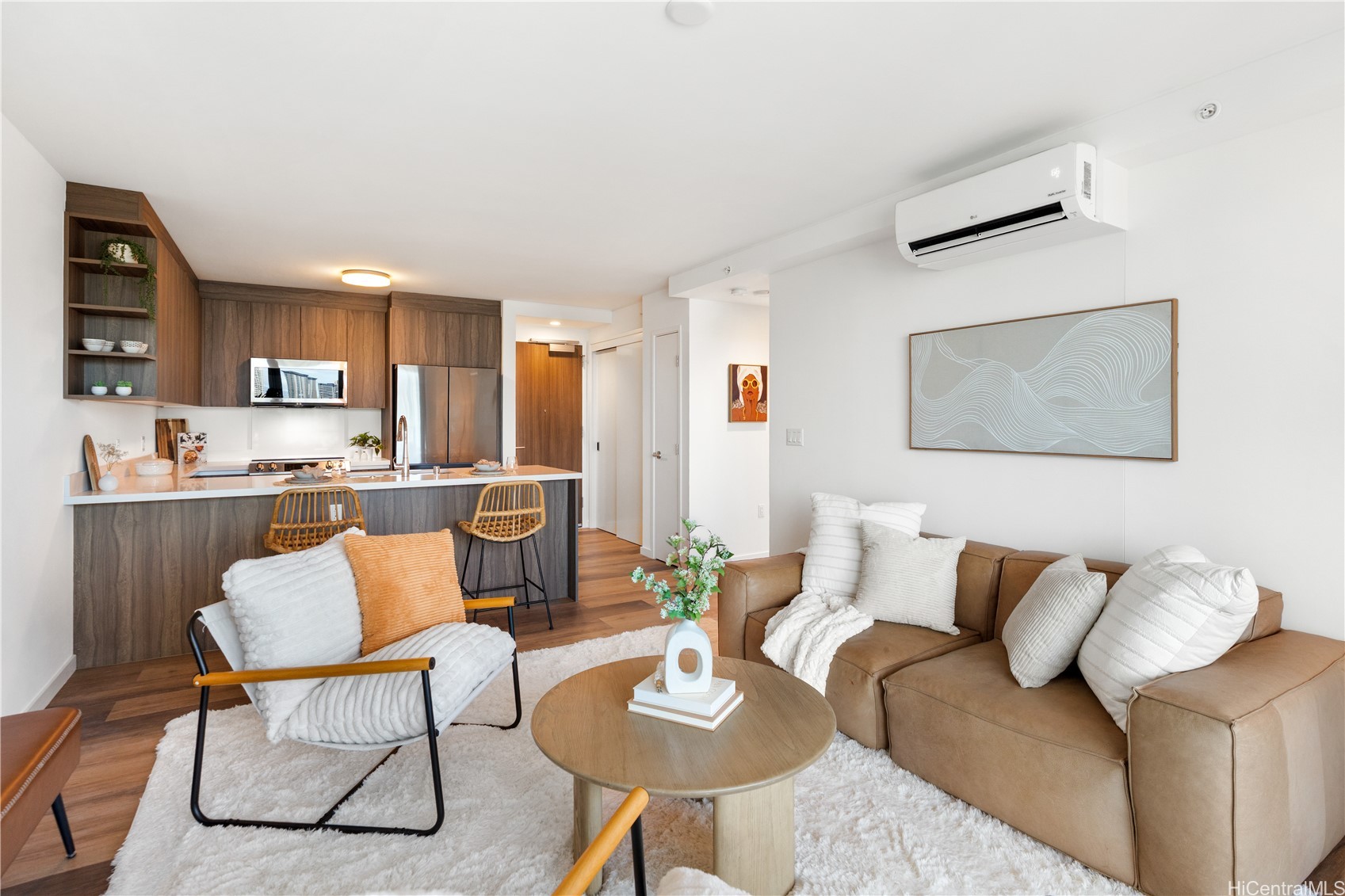 1515 Liona Street 1604