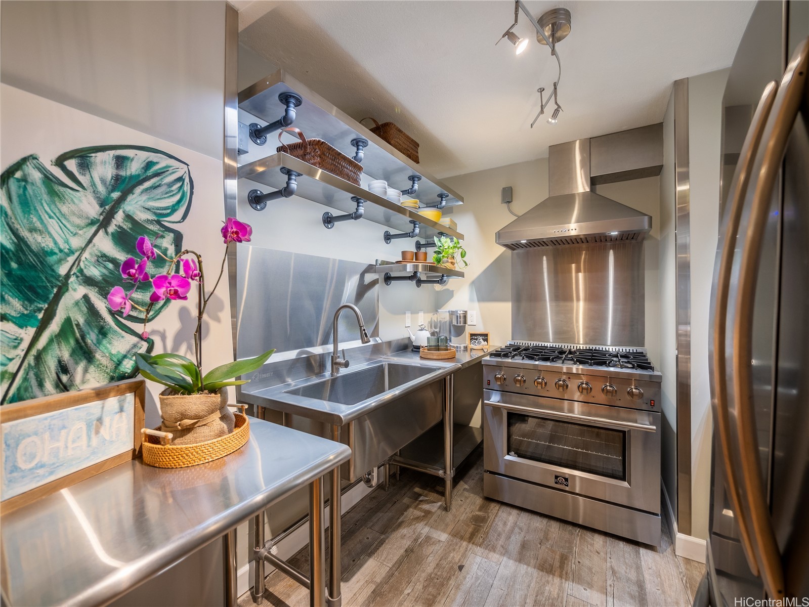 2465 Kuhio Avenue 410